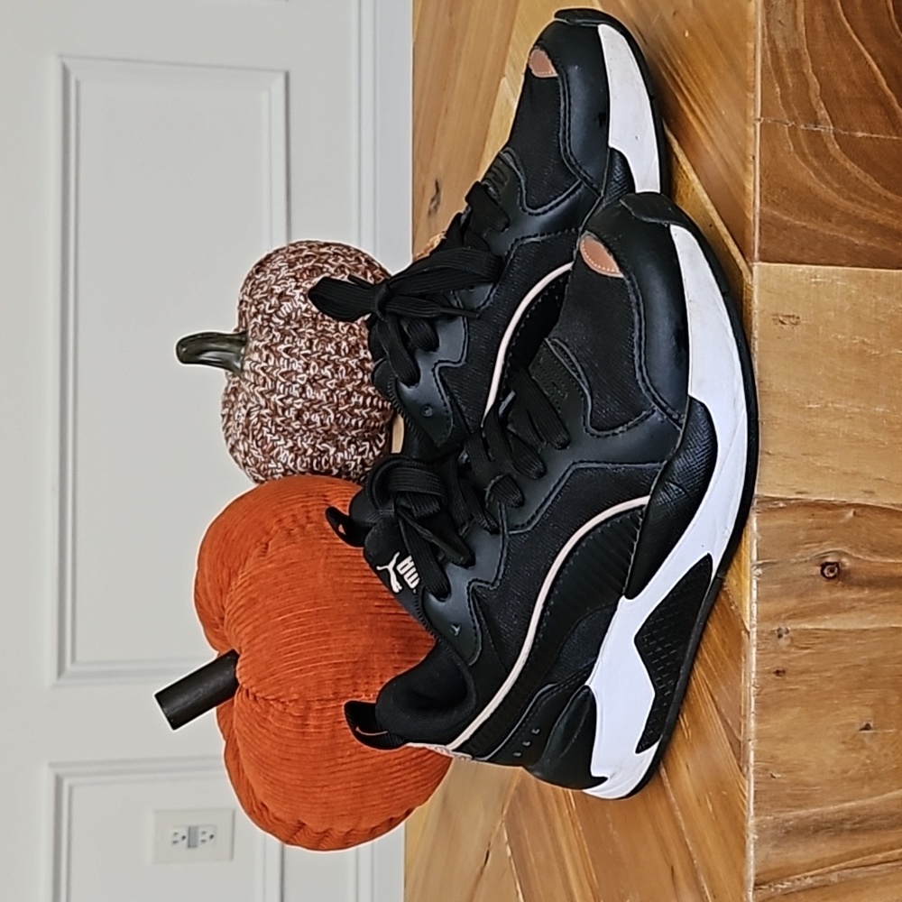 Puma sneakers 5.5